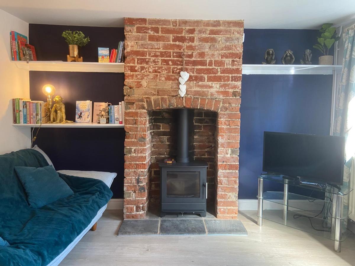 Woodbridge - Cosy Little 2-Bed Cottage Exterior foto